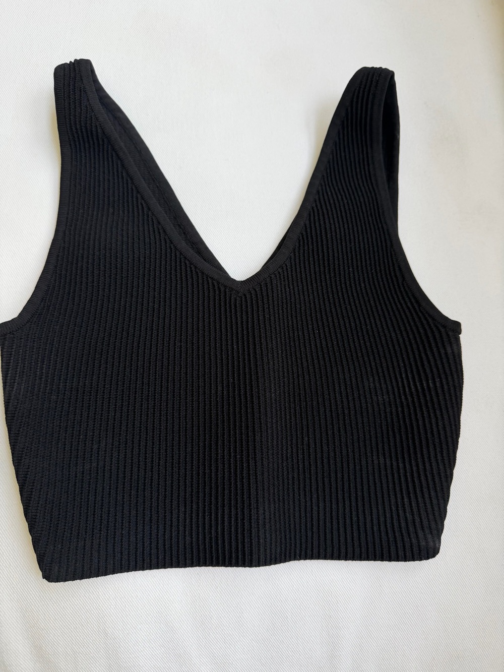 Babaton Black Ribbed V-Neck Crop Top